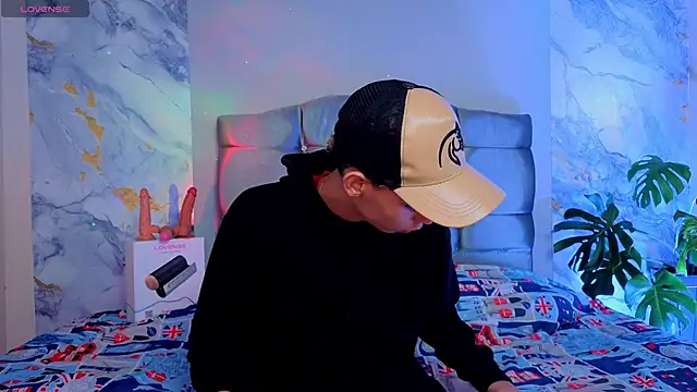 Room 69x online show from 04-15-26, 12:53