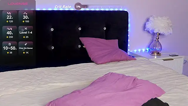 Milla Ciao online show from 11-13-25, 05:11