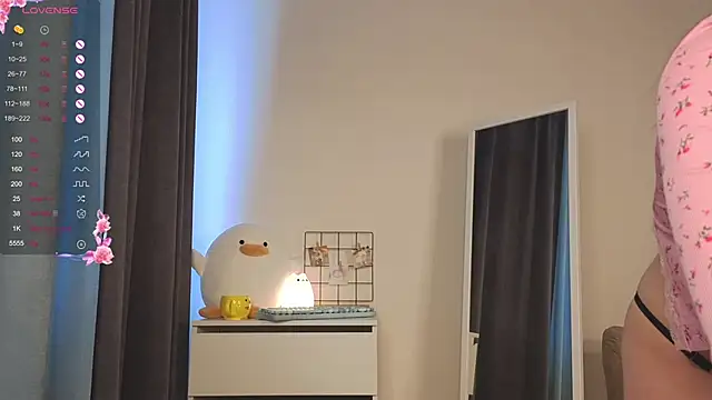 roxydolll online show from 04-17-26, 02:03