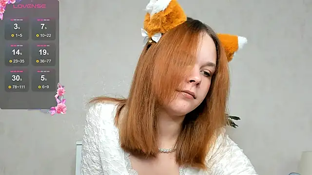 Snapshot of roxydolll chatting on 09-18-25, 02:03 roxydolll online show from 09-18-25, 02:03