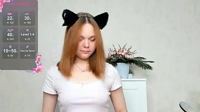 Snapshot of roxydolll chatting on 09-14-25, 02:34 roxydolll online show from 09-14-25, 02:34