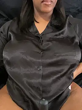 Snapshot of Sipsdoll chatting on 07-20-26, 11:23 Sipsdoll online show from 07-20-26, 11:23