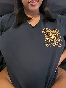 Snapshot of Sipsdoll chatting on 06-19-26, 08:09 Sipsdoll online show from 06-19-26, 08:09