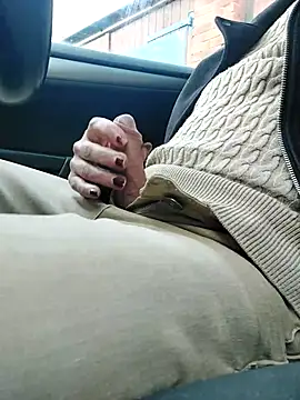 Snapshot of lynxman chatting on 11-06-25, 08:51 lynxman online show from 11-06-25, 08:51