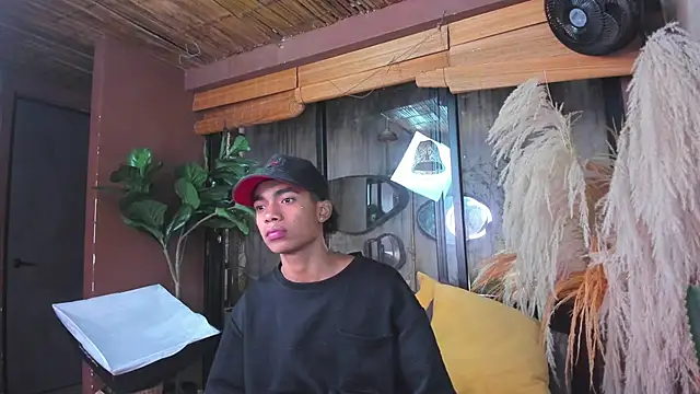 AlanCutee online show from 11-24-25, 11:54