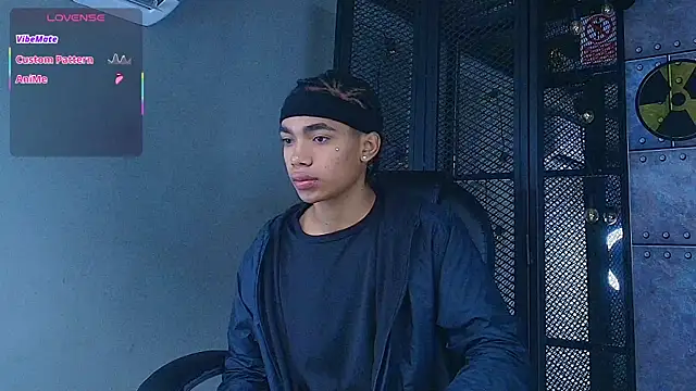 AlanCutee online show from 10-07-25, 11:44