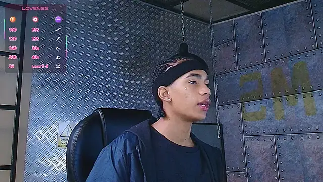 AlanCutee online show from 10-06-25, 11:44