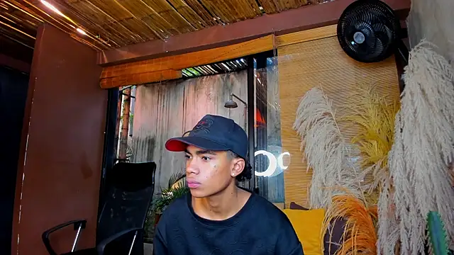 AlanCutee online show from 12-17-25, 12:54