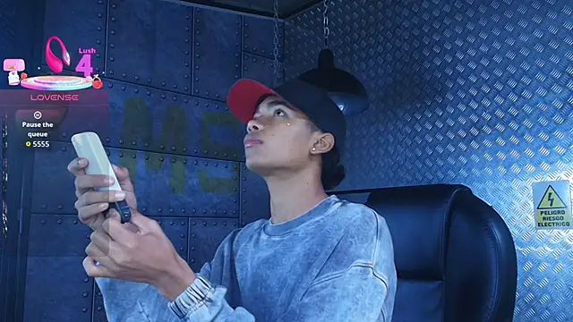 AlanCutee online show from 10-29-25, 11:20