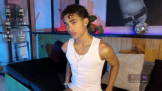 AlanCutee online show from 03-25-26, 03:55