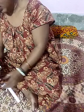 Cute-Swewty online show from 10-05-25, 03:47