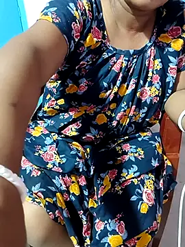 Cute-Swewty online show from 10-15-25, 01:30