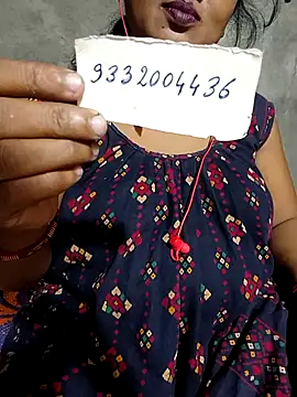 Cute-Swewty online show from 09-25-25, 02:12