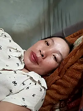 Snapshot of Tamy_20 chatting on 10-13-25, 05:42 Tamy 20 online show from 10-13-25, 05:42