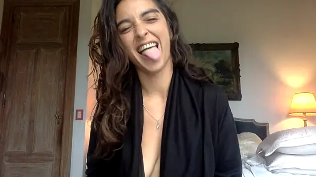 Snapshot of venuslibre chatting on 02-15-26, 12:59 venuslibre online show from 02-15-26, 12:59