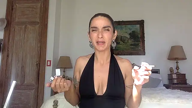 Snapshot of venuslibre chatting on 10-04-25, 01:23 venuslibre online show from 10-04-25, 01:23