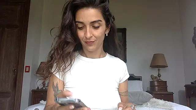 Snapshot of venuslibre chatting on 10-24-25, 07:13 venuslibre online show from 10-24-25, 07:13