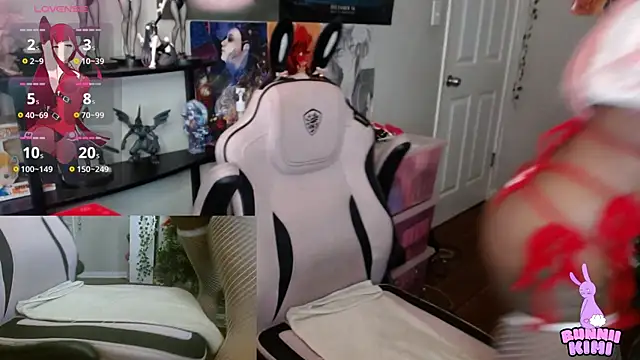 bunniikimi online show from 11-30-25, 04:19