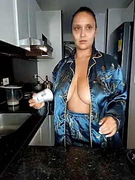 Esmeralda333 online show from 02-10-26, 12:26