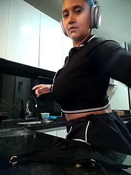 Esmeralda333 online show from 02-23-26, 12:50