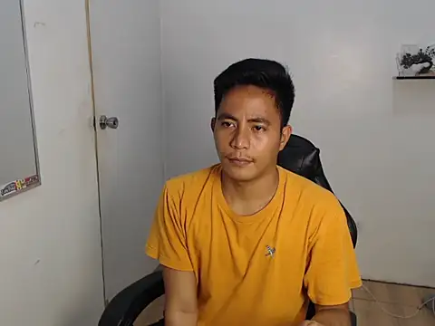 Lloyd wintours online show from 11-29-25, 09:26