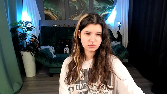 AnoraDark online show from 11-08-25, 01:25