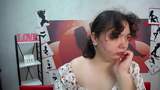 Snapshot of NeonilaLisova chatting on 11-16-25, 06:07 NeonilaLisova online show from 11-16-25, 06:07