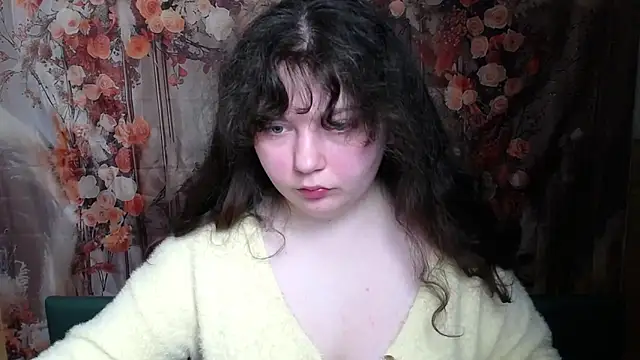 Snapshot of NeonilaLisova chatting on 02-25-26, 12:27 NeonilaLisova online show from 02-25-26, 12:27