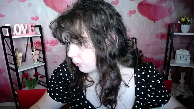 Snapshot of NeonilaLisova chatting on 02-13-26, 06:13 NeonilaLisova online show from 02-13-26, 06:13