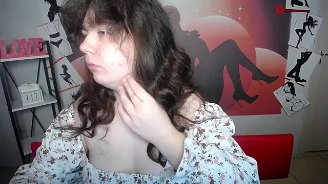 Snapshot of NeonilaLisova chatting on 11-20-25, 06:14 NeonilaLisova online show from 11-20-25, 06:14