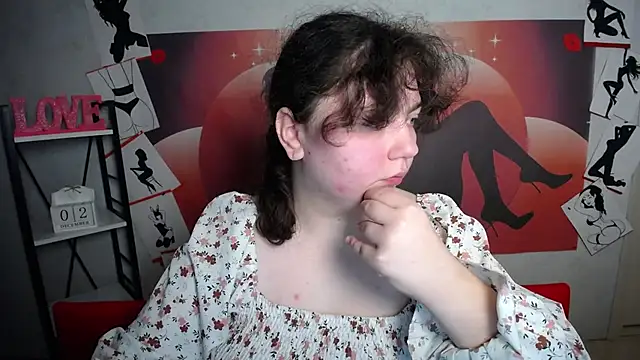 Snapshot of NeonilaLisova chatting on 12-02-25, 12:18 NeonilaLisova online show from 12-02-25, 12:18