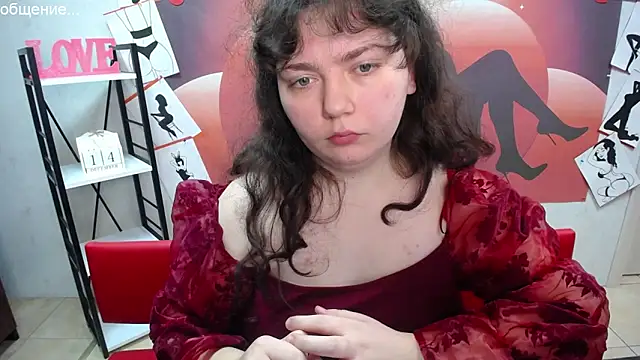 Snapshot of NeonilaLisova chatting on 12-14-25, 08:09 NeonilaLisova online show from 12-14-25, 08:09