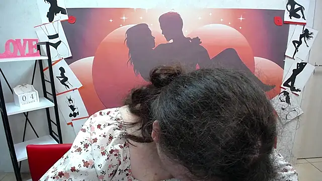 Snapshot of NeonilaLisova chatting on 12-04-25, 06:23 NeonilaLisova online show from 12-04-25, 06:23