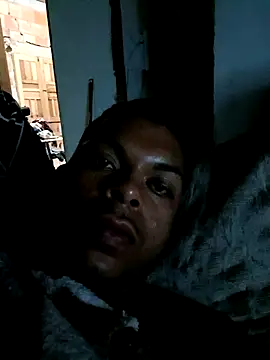 Snapshot of Rafael-01 chatting on 09-24-25, 04:19 Rafael-01 online show from 09-24-25, 04:19