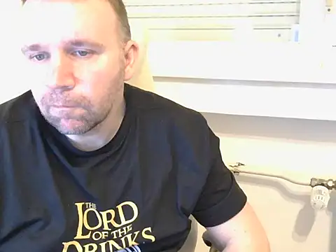 Snapshot of kristianss08 chatting on 02-28-26, 06:29 kristianss08 online show from 02-28-26, 06:29