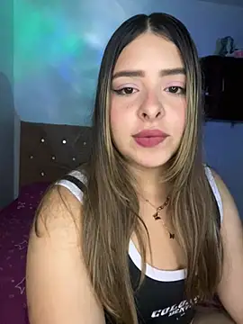 Snapshot of Nahomy_cm chatting on 07-05-26, 03:11 Nahomy cm online show from 07-05-26, 03:11