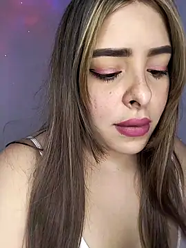 Nahomy cm online show from 12-18-25, 08:34