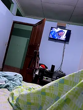 Snapshot of dulce_salado chatting on 09-16-25, 04:02 dulce salado online show from 09-16-25, 04:02