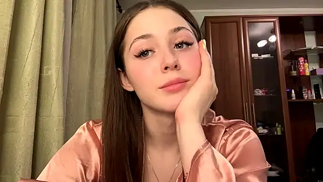 Adel strongwoman online show from 04-03-26, 06:36