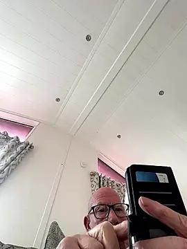 philefc online show from 01-14-26, 01:37