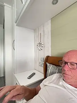 philefc online show from 10-04-25, 08:38