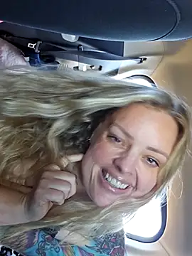 Snapshot of Bridgette03 chatting on 01-17-26, 06:39 Bridgette03 online show from 01-17-26, 06:39