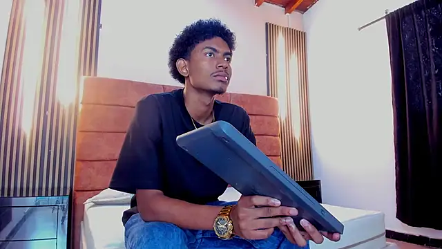 FYKMOR 1 online show from 11-25-25, 07:47