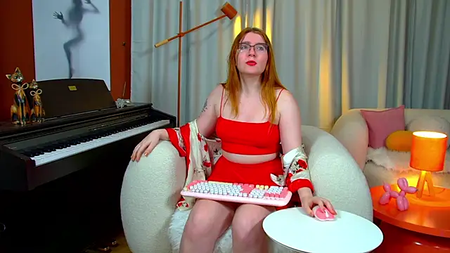 AliceAllisons online show from 09-30-25, 06:25