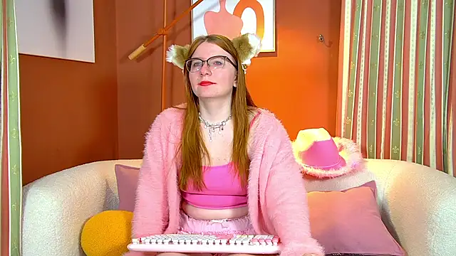 AliceAllisons online show from 09-26-25, 06:37