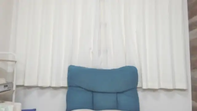 baby yanchan online show from 12-22-25, 10:37