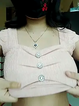 Snapshot of Sweet_Bindika07 chatting on 09-30-25, 06:41 Sweet Bindika07 online show from 09-30-25, 06:41