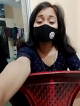 Snapshot of Sweet_Bindika07 chatting on 10-15-25, 03:31 Sweet Bindika07 online show from 10-15-25, 03:31