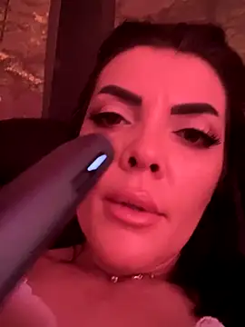 Snapshot of LeaRos chatting on 09-29-25, 12:22 LeaRos online show from 09-29-25, 12:22