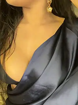 KARISHMA-STRIP online show from 02-23-26, 09:15